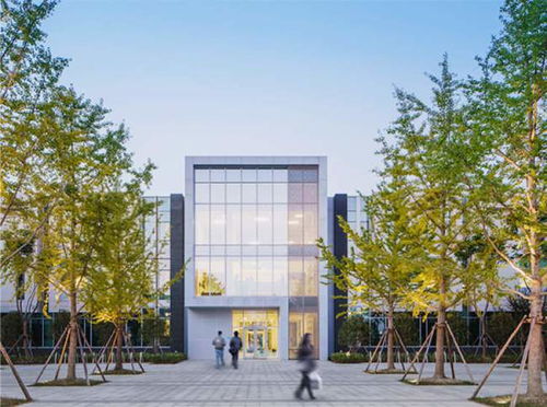 昆山杜克大學明年學費維持穩定，2022年本科申請現已開啟，分設兩個輪次